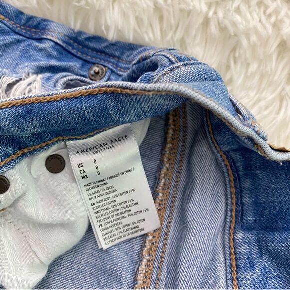 American Eagle Outfitters Distressed Denim Highest Rise 90's Boyfriend Shorts - Picture 3 of 5